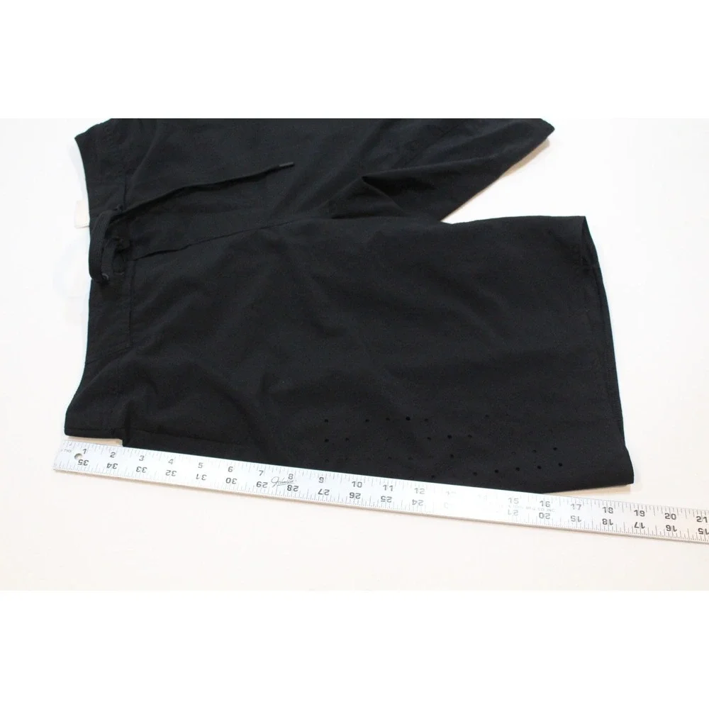Reebok Men's SpeedWick Black‎ Board Shorts Size Small Perforated Thigh area